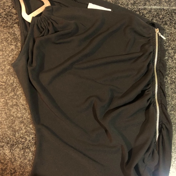 One of a kind one shoulder top - Picture 2 of 4